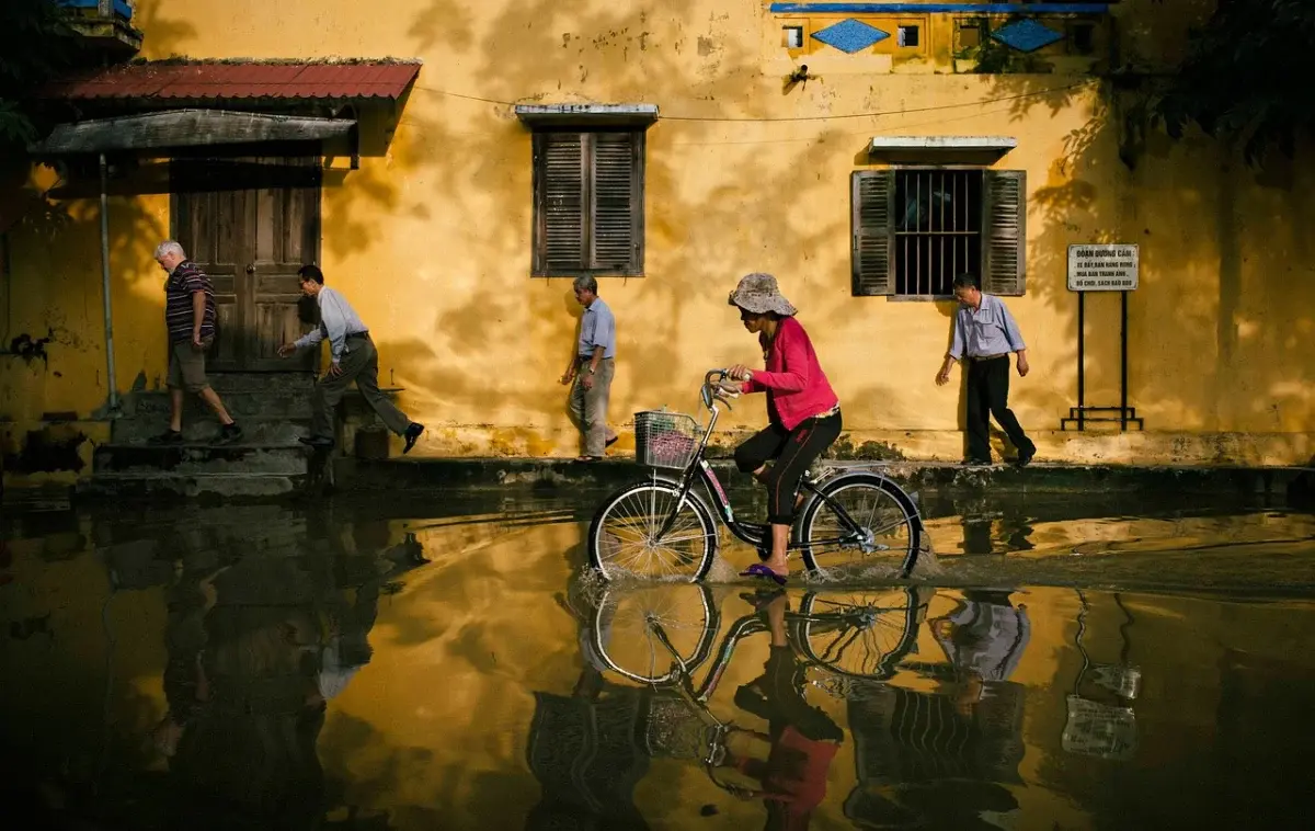 Tragédie en Espagne : L'Est du pays submergé par des pluies diluviennes
